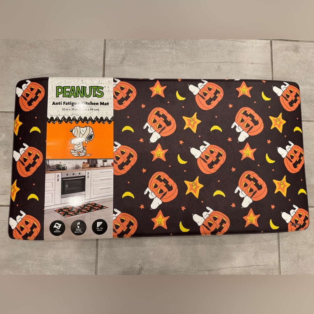 Peanuts Snoopy Halloween oversized Kitchen anti fatigue mat